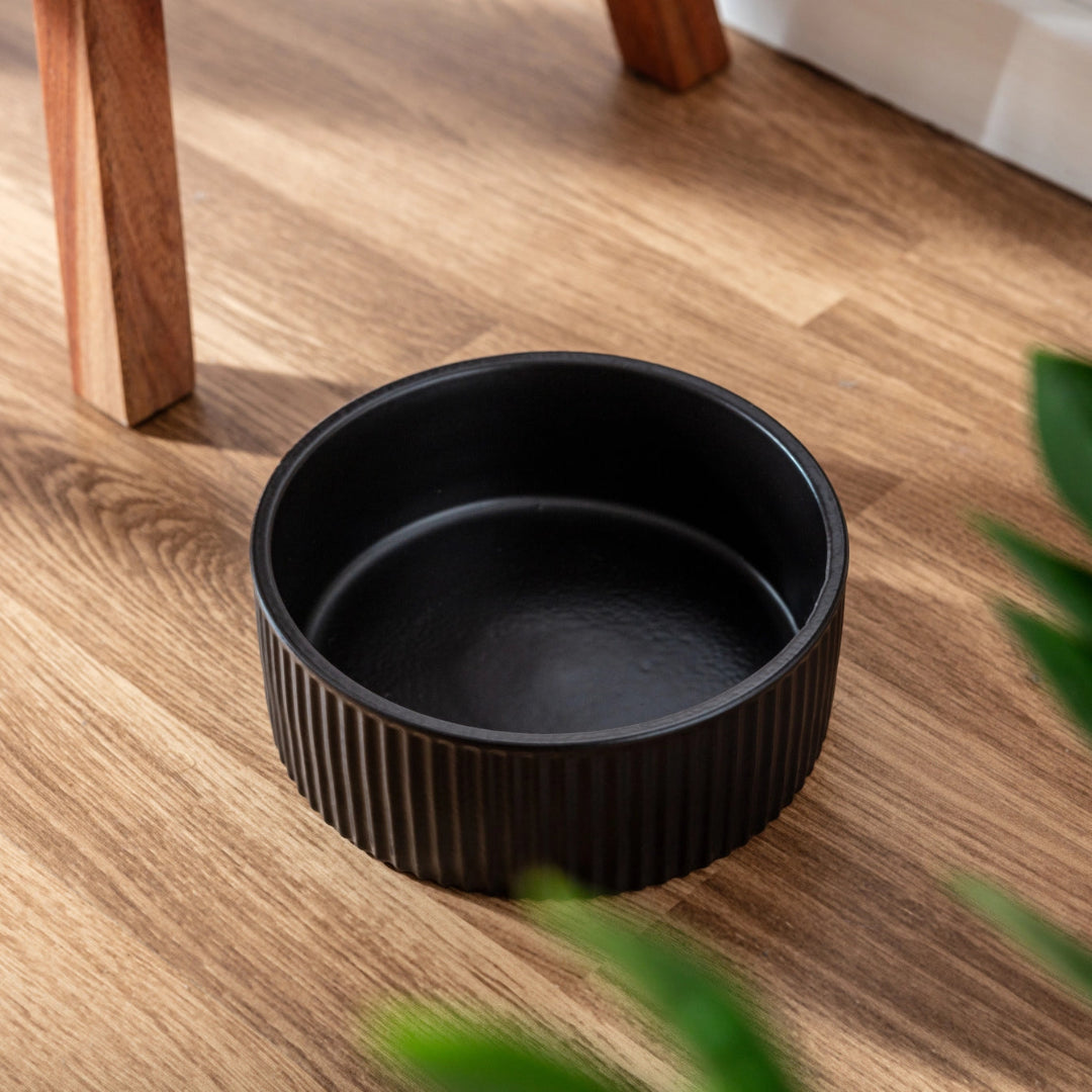 Jardin Ribbed Pet Bowl - Black