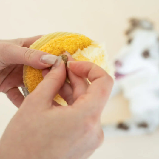 Toto // Silent Snuffle Smaller Ball