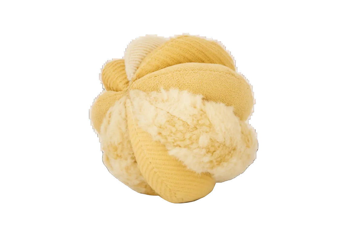 Toto // Silent Snuffle Smaller Ball