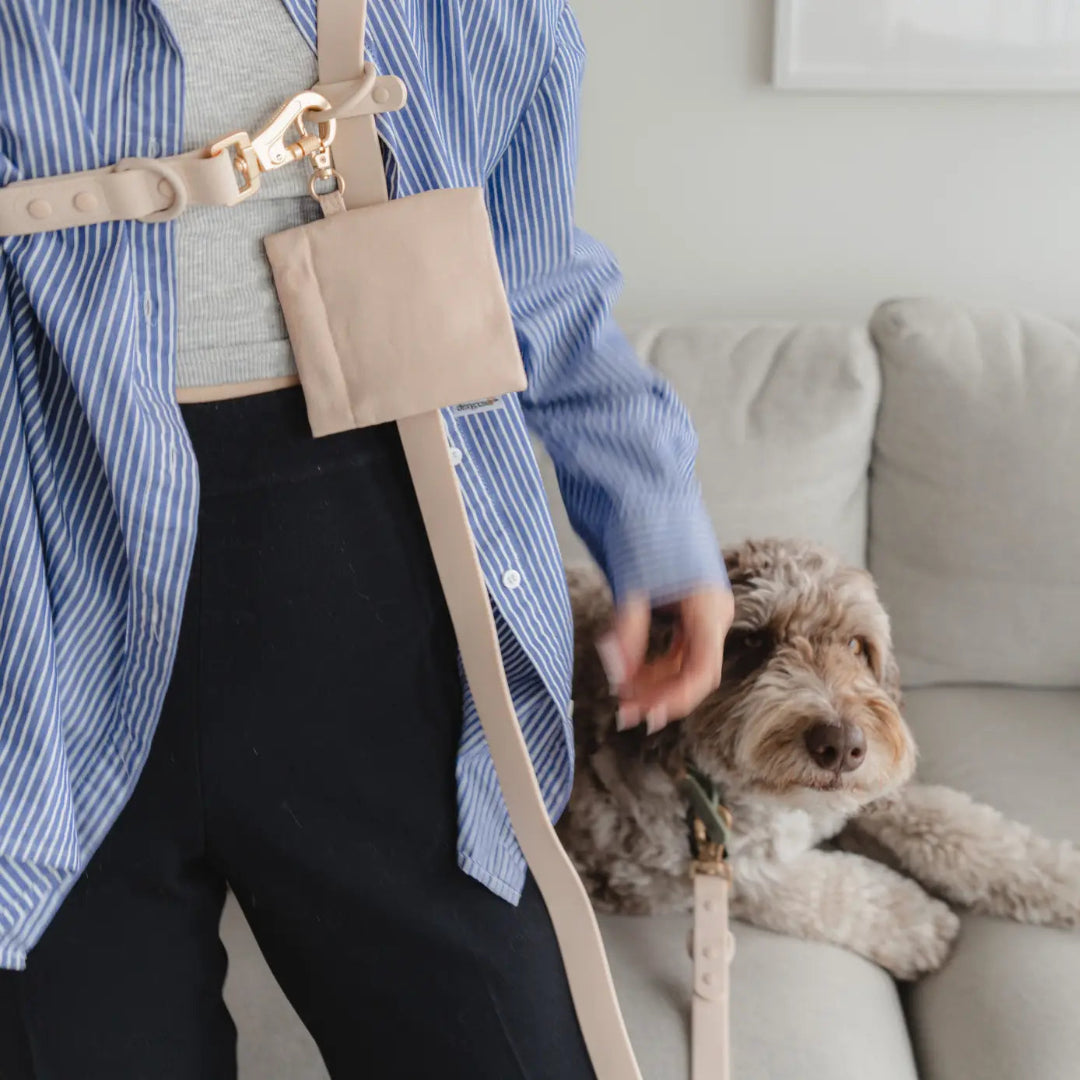 Hands Free Leash in Nude